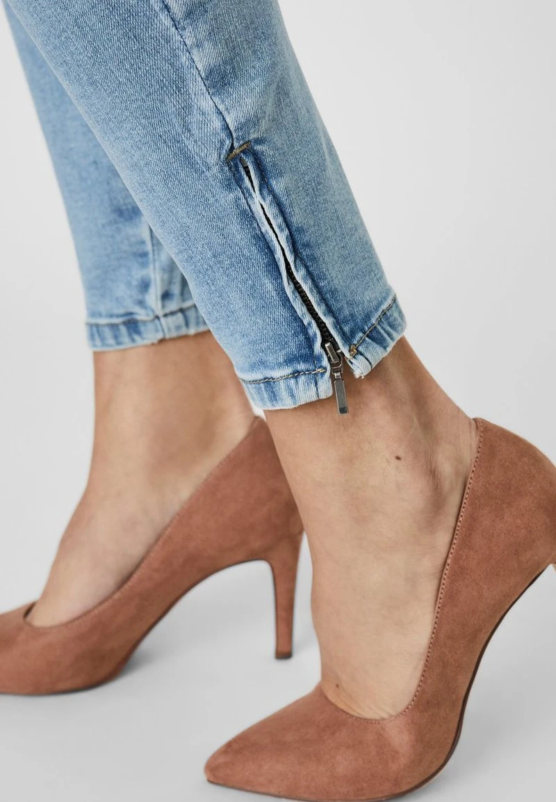 Noisy May Jeans Slim Fit - Light Blue Denim 6 Noisy May Jeans Slim Fit - Light Blue Denim - Image 4