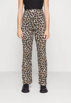 Noisy May Petite NMPASA FLARED PANTS - Stoffhose - Black