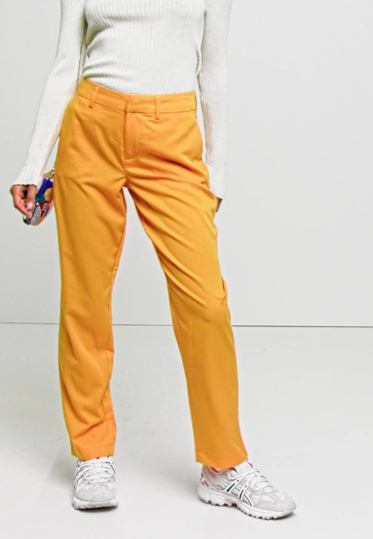 Noisy May Petite NMTHEA VIVIAN PANT PETITE - Stoffhose - Vibrant Orange 4 Noisy May Petite NMTHEA VIVIAN PANT PETITE - Stoffhose - Vibrant Orange - Image 2