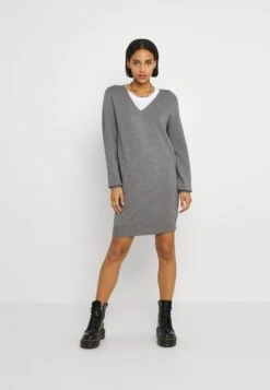 Noisy May NMSHIP DRESS - Strickkleid - Mottled Grey