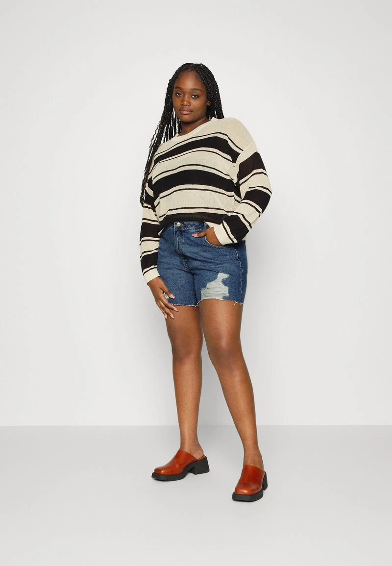 Jeans Shorts - Medium Blue Denim 4 Jeans Shorts - Medium Blue Denim - Image 2