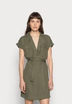 Noisy May NMVERA ENDI - Blusenkleid - Olive Night