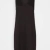 NMTHEA V-NECK SPENCER DRESS - Freizeitkleid - Black -Fashion Verkauf 34aa054f62a242bea516f2dde48348a0