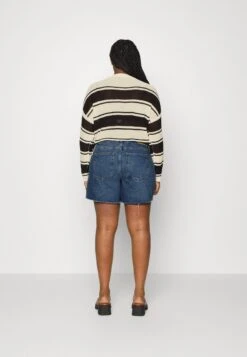 Jeans Shorts - Medium Blue Denim 10 Jeans Shorts - Medium Blue Denim -Fashion Verkauf 3f803fe66f4c4453bdb29257a354e1a7