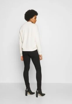 Noisy May NMCALLIE CHIC - Jeans Skinny Fit - Black 10 Noisy May NMCALLIE CHIC - Jeans Skinny Fit - Black -Fashion Verkauf 47b67474d9954f4d84cfe9733270b37a