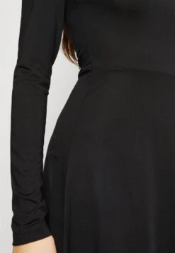 Noisy May NMKARINA SKATER DRESS - Jerseykleid - Black -Fashion Verkauf 4f3524d75ffb4e71897cca00e0e05e51