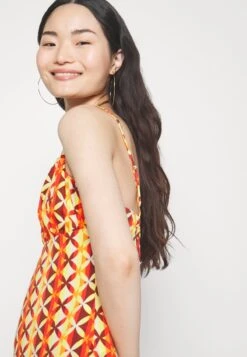 Noisy May Petite NMRUE STRAP MINI DRESS - Freizeitkleid - Pastel Yellow -Fashion Verkauf 5b9175fa2b024be58a8118cac507beb7