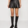 Noisy May NMPAULO PLEATED SKIRT - Minirock - Black -Fashion Verkauf 6558a69620d9472382779b7cb53ab172