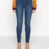 Noisy May Petite NMCALLIE - Jeans Skinny Fit - Medium Blue Denim -Fashion Verkauf 70269b29a187469697716d616c2b9cc5