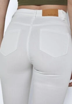 Noisy May NMCALLIE - Jeans Skinny Fit - Bright White 13 Noisy May NMCALLIE - Jeans Skinny Fit - Bright White -Fashion Verkauf 7b17564925be46c8b5ba8158e61c7fc9