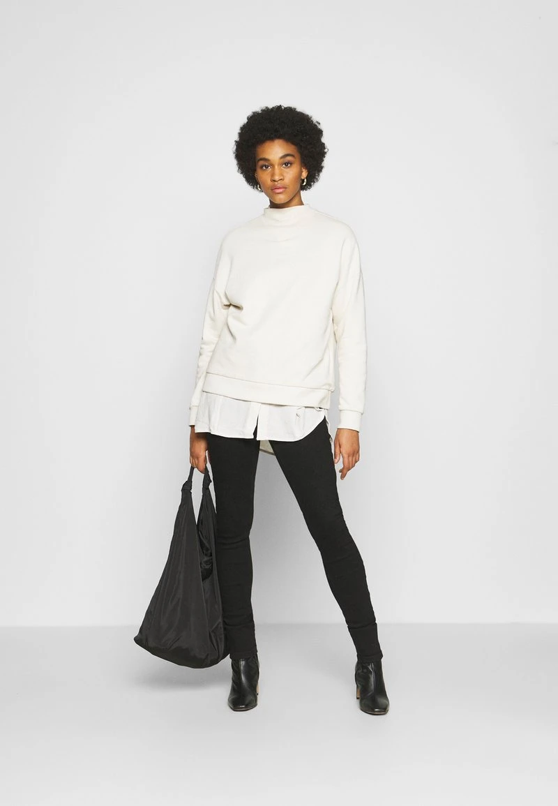 Noisy May NMCALLIE CHIC - Jeans Skinny Fit - Black 4 Noisy May NMCALLIE CHIC - Jeans Skinny Fit - Black - Image 2