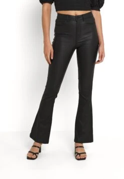 Noisy May NMSALLIE FLARE COATED PANTS - Stoffhose - Black