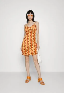 Noisy May NMRUE STRAP - Freizeitkleid - Pastel Yellow -Fashion Verkauf ad82138f76d040459dbf50e7c360cea6