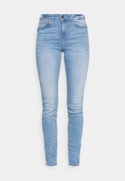 Noisy May NMLUCY - Jeans Skinny Fit - Light Blue Denim 11 Noisy May NMLUCY - Jeans Skinny Fit - Light Blue Denim -Fashion Verkauf b1e9563dae8e47f29938e968cce3041c