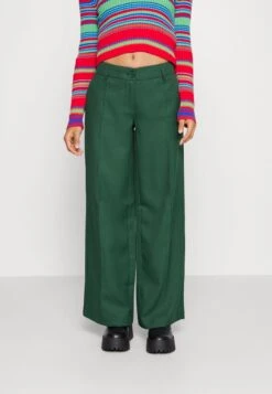 Noisy May Petite NMPINOLA WIDE LEG PANTS - Stoffhose - Green