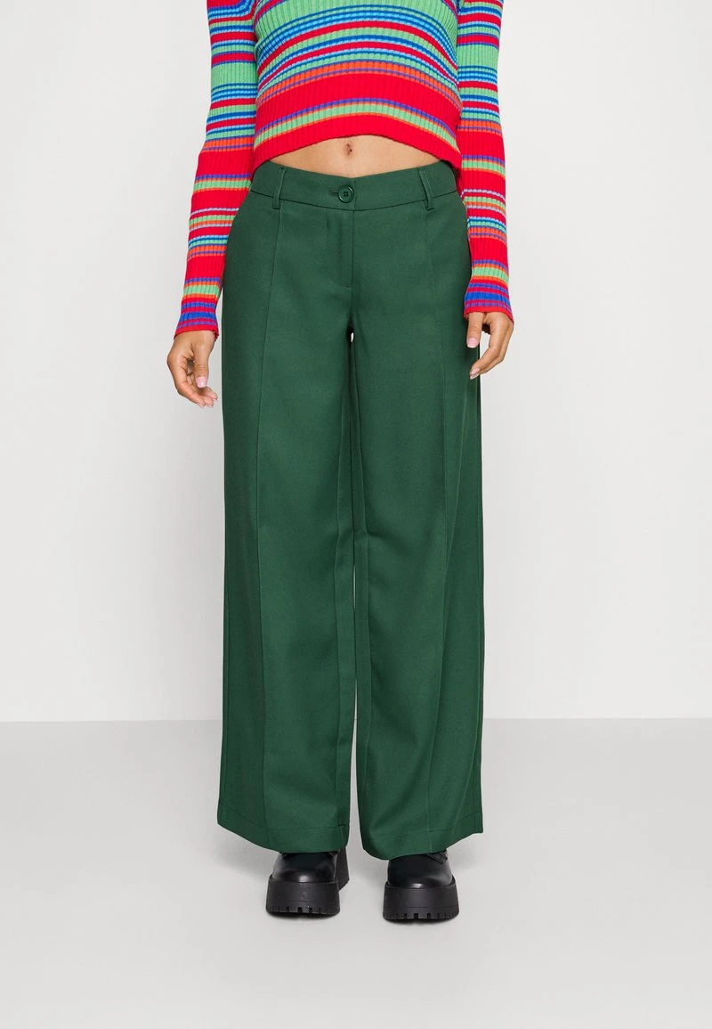 Noisy May Petite NMPINOLA WIDE LEG PANTS - Stoffhose - Green 3 Noisy May Petite NMPINOLA WIDE LEG PANTS - Stoffhose - Green