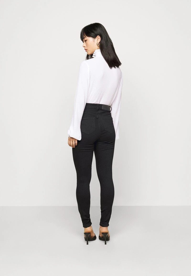 Noisy May Petite NMCALLIE - Jeans Skinny Fit - Black Denim 5 Noisy May Petite NMCALLIE - Jeans Skinny Fit - Black Denim - Image 3
