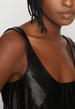 Noisy May NMPAULO CROP TOP - Top - Black -Fashion Verkauf d9522a0d24c94ad293840fede287ec92