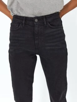 Noisy May Jeans "Moni" - Tapered Fit - In Schwarz -Fashion Verkauf noisy may jeans moni tapered fit in schwarz 3