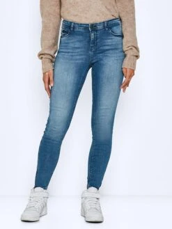 Noisy May Jeans "Nmkimmy" In Blau