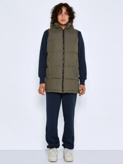 Noisy May Steppweste "Aurora" In Khaki -Fashion Verkauf noisy may steppweste aurora in khaki 2